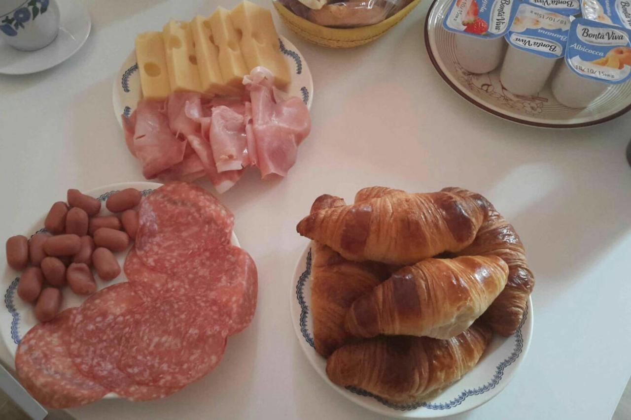 Fl Il Danubio Bed & Breakfast Bergamo Bagian luar foto